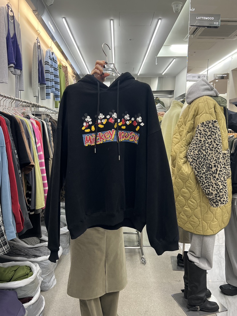 LATTEMOOD韓國代購女士新品休閑真品衛衣連帽衫米奇保暖雙層LATTEMOOD衛衣圖色2黑色