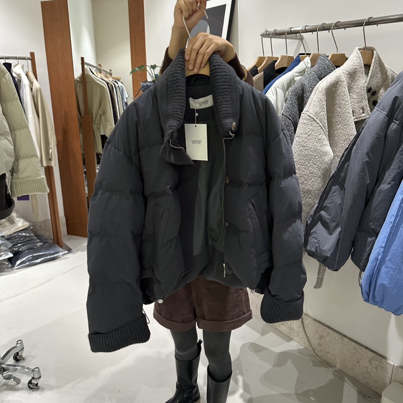 ANDMORE BUTTON東大門直郵女士新品休閑短款羽絨服羽絨撞色絎縫ANDMORE BUTTON短款羽絨服圖色2
