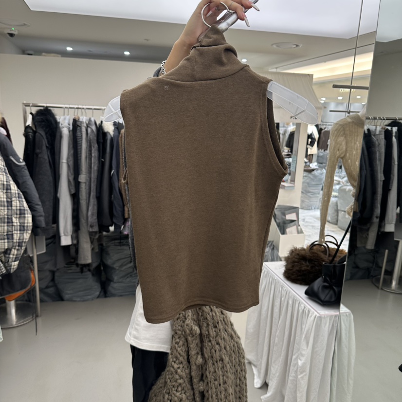 R U VAULT韓國代購女裝新品真品人氣休閑熱賣時尚吊帶背心R U VAULT吊帶/背心