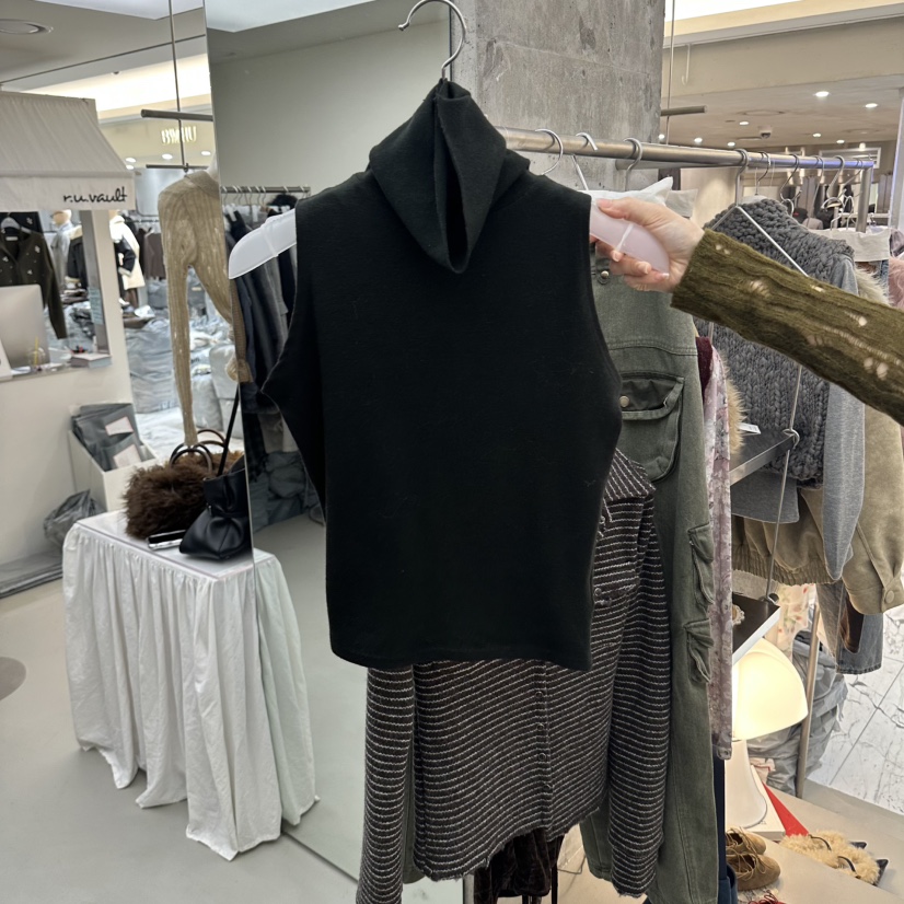 R U VAULT韓國代購女裝新品真品人氣休閑熱賣時尚吊帶背心R U VAULT吊帶/背心圖色3