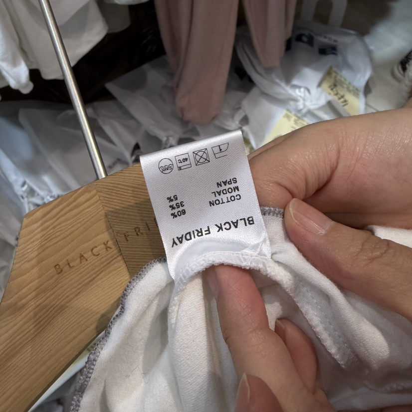 BLACKFRIDAY韓國直郵女士新款真品熱賣推薦休閑人氣長袖T恤BLACK FRIDAY長袖T恤