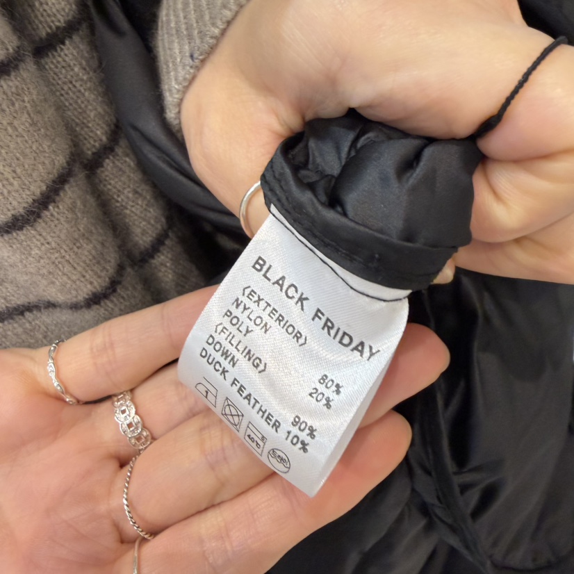 BLACKFRIDAY韓國代購女士新品人氣短款羽絨服黑色絎縫鴨絨BLACK FRIDAY短款羽絨服