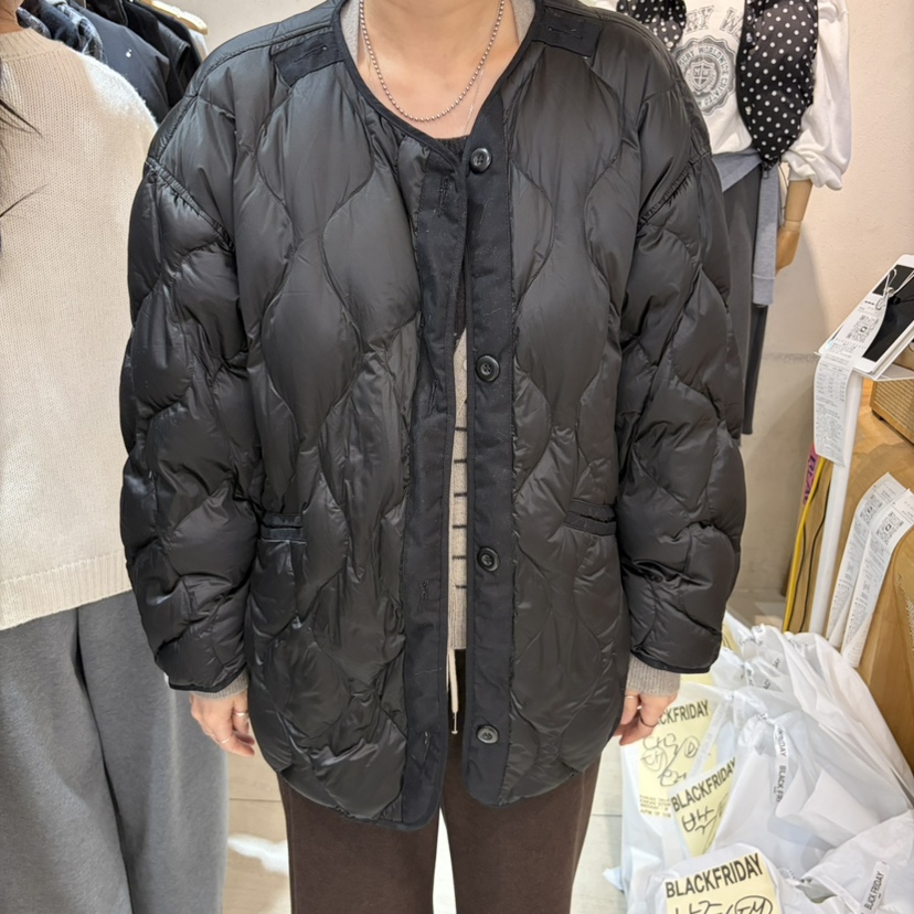 BLACKFRIDAY韓國代購女士新品人氣短款羽絨服黑色絎縫鴨絨BLACK FRIDAY短款羽絨服圖色2