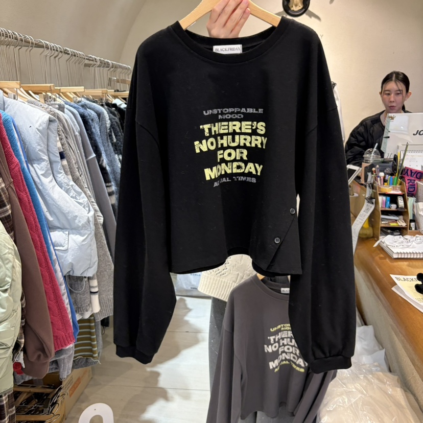 BLACKFRIDAY東大門實拍女士新品時尚休閑人氣推薦長袖T恤BLACK FRIDAY長袖T恤圖色3黑