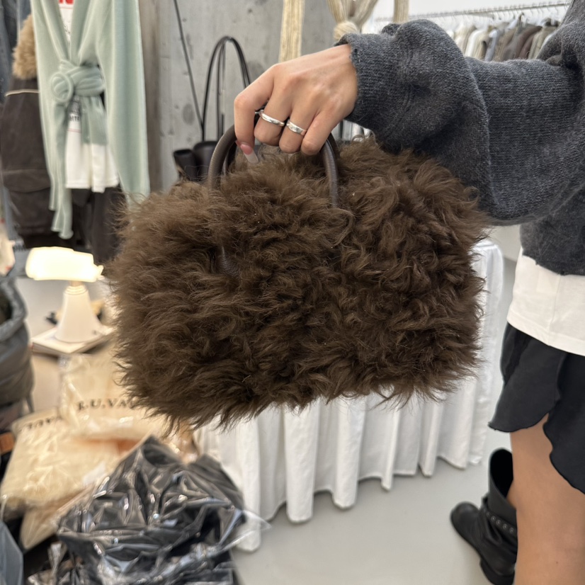 R U VAULT東大門實拍女裝新品熱賣推薦時尚真品人氣手提包R U VAULT手提包圖色2