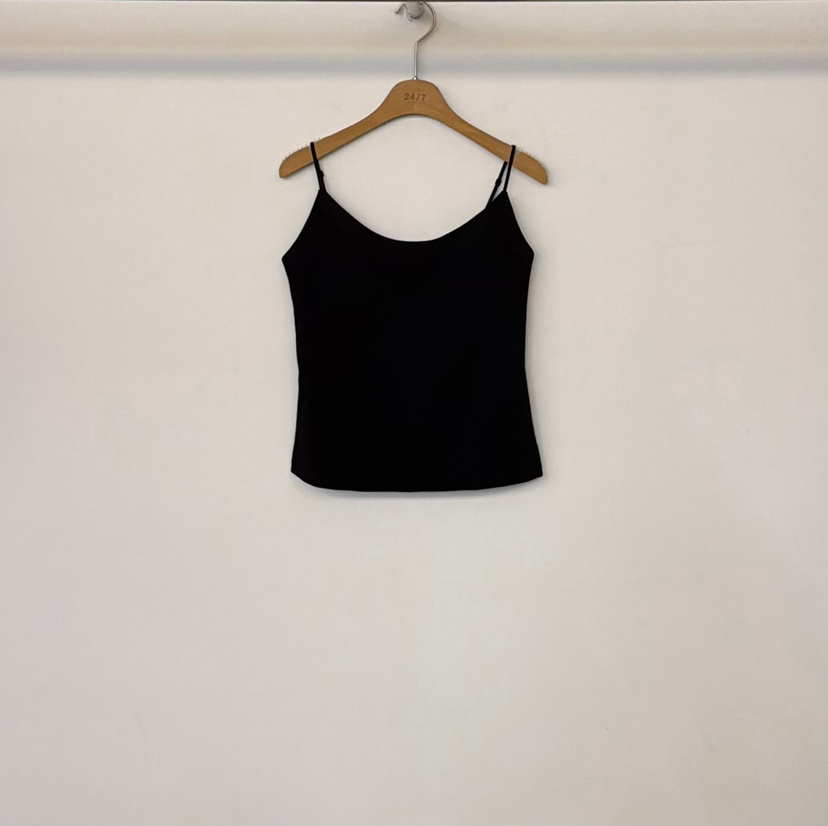 TWENTY FOUR SEVEN24-7韓國代購女裝新品真品吊帶背心TEWNTY FOUR SEVEN24-7吊帶/背心圖色3黑色