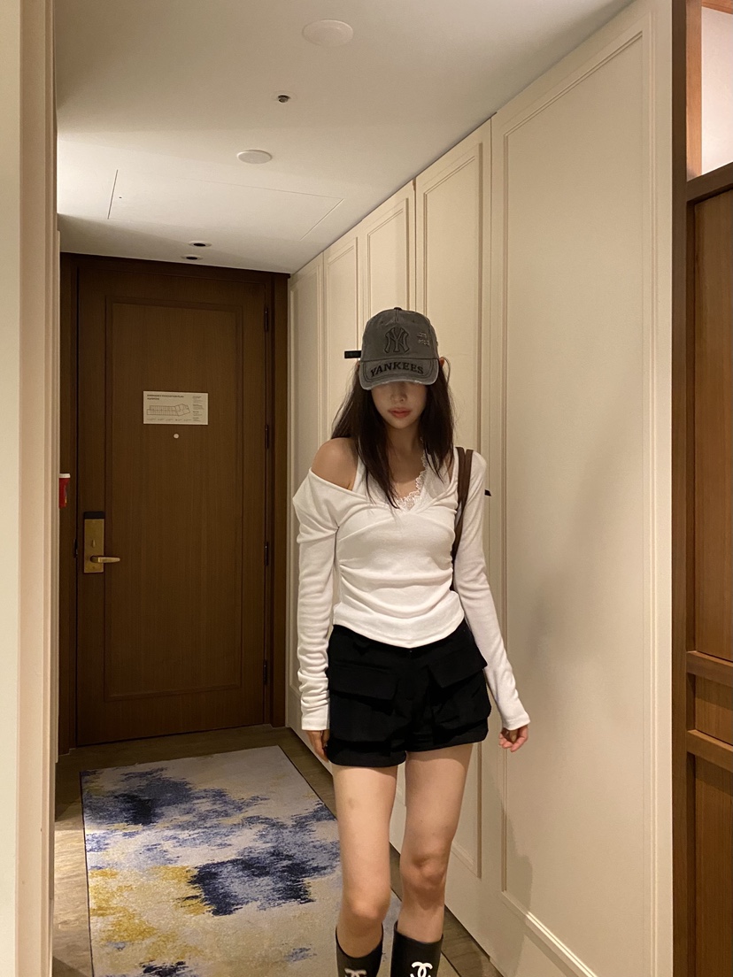 FOUREIGHT東大門實拍女裝新品真品推薦時尚人氣休閑長袖T恤FOUR EIGHT長袖T恤
