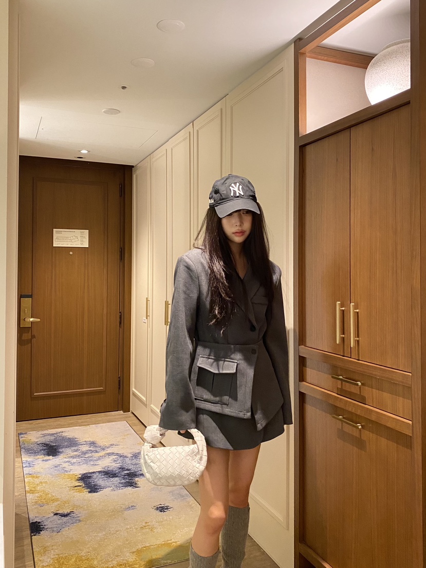 FOUREIGHT東大門代購女裝新品人氣真品推薦時尚休閑套裝疊穿FOUR EIGHT套裝
