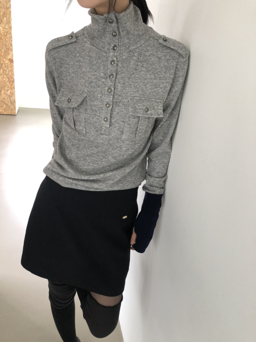 MOVENNE東大門直郵女士新款熱賣時尚推薦長袖T恤高領紐扣MOVENNE長袖T恤