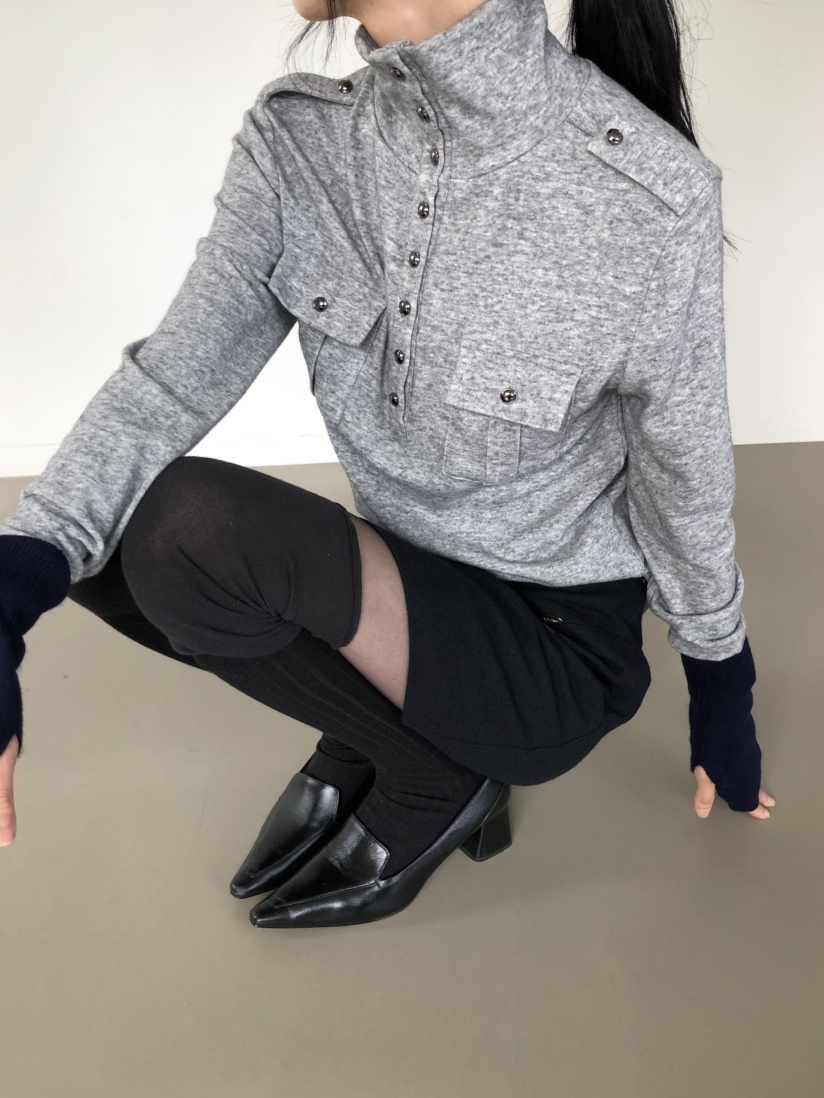 MOVENNE東大門直郵女士新款熱賣時尚推薦長袖T恤高領紐扣MOVENNE長袖T恤