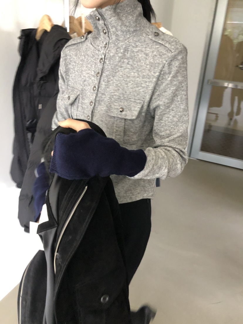 MOVENNE東大門直郵女士新款熱賣時尚推薦長袖T恤高領紐扣MOVENNE長袖T恤