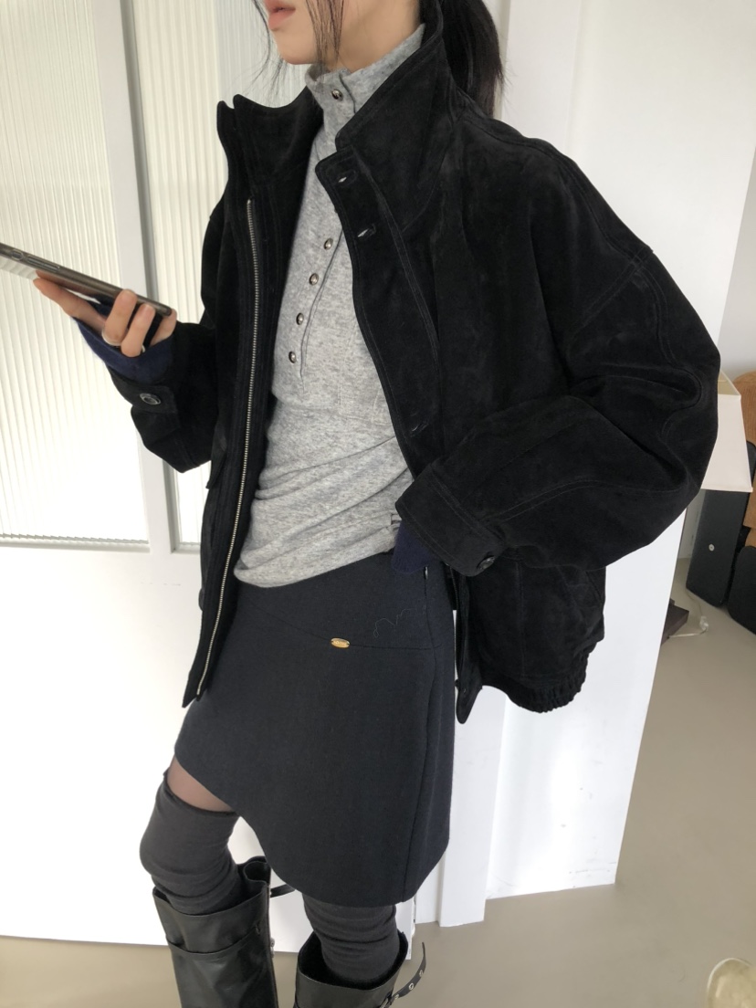 MOVENNE東大門直郵女士新款熱賣時尚推薦長袖T恤高領紐扣MOVENNE長袖T恤