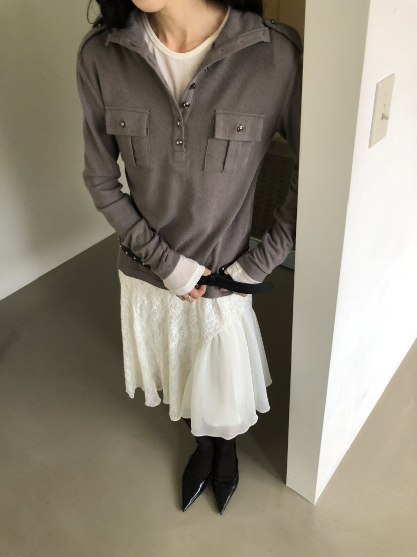 MOVENNE東大門直郵女士新款熱賣時尚推薦長袖T恤高領紐扣MOVENNE長袖T恤