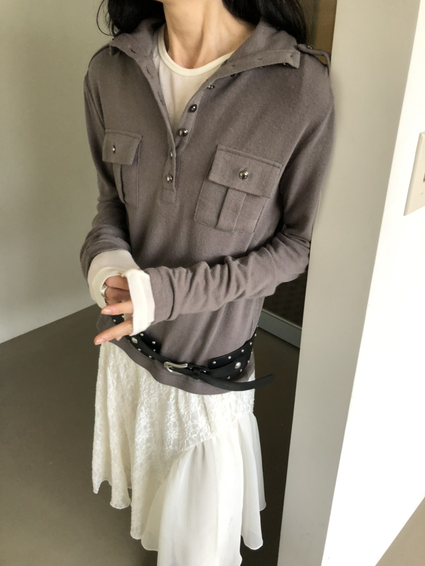 MOVENNE東大門直郵女士新款熱賣時尚推薦長袖T恤高領紐扣MOVENNE長袖T恤