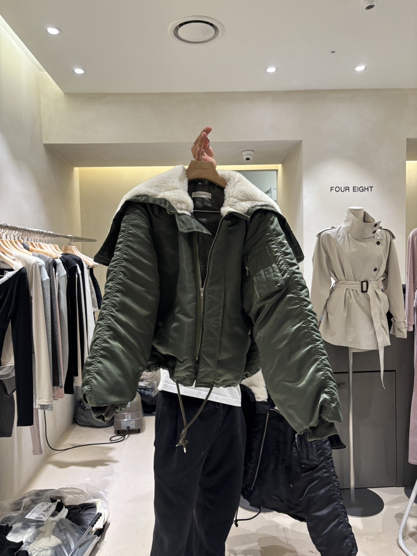 FOUREIGHT韓國直郵女裝新品時尚真品熱賣休閑人氣短款棉服FOUR EIGHT短款棉服圖色2