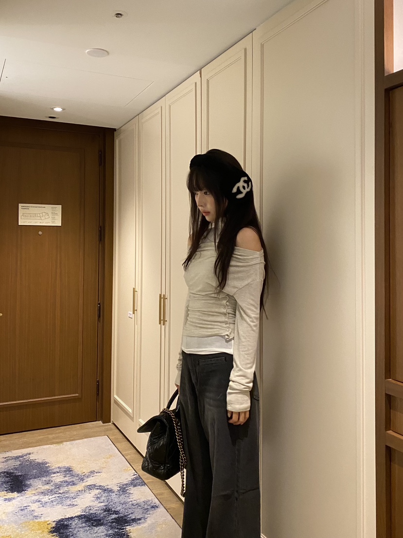 FOUREIGHT東大門實拍女士新品人氣推薦休閑時尚真品長袖T恤FOUR EIGHT長袖T恤