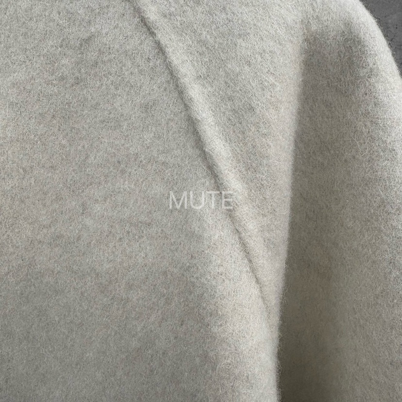 MUTE-P東大門實拍女裝新款真品人氣時尚職業休閑短款大衣MUTE短款大衣