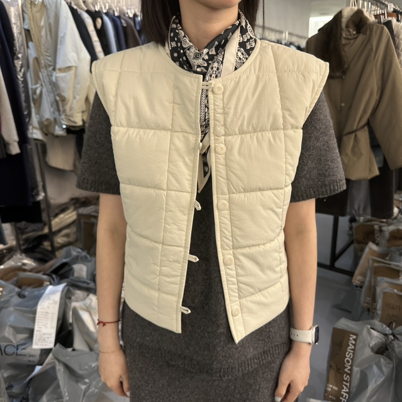 DOUBLE STANDARD/LE SMOKING/MAISONSTAFF韓國代購女裝新品熱賣馬甲棉MAISONSTAFF馬甲圖色2