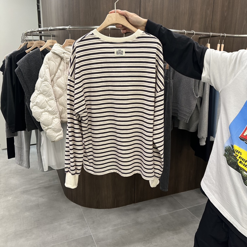 URBANSTORY/REMAKING東大門實拍女裝新款時尚推薦長袖T恤Remaking/URBANSTORY長袖T恤