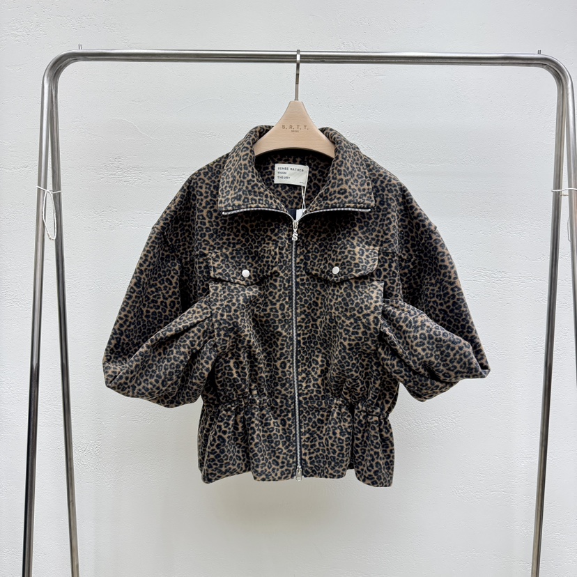 S.R.T.T.東大門實拍女裝新品休閑真品人氣夾克抓絨豹紋S.R.T.T.夾克圖色1