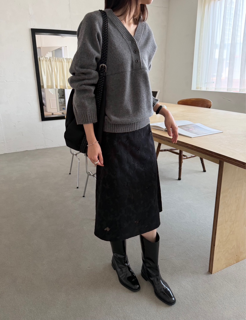 OP PER東大門代購女裝新品真品推薦時尚熱賣針織衫V領紐扣OPPER-simplebeige針織衫
