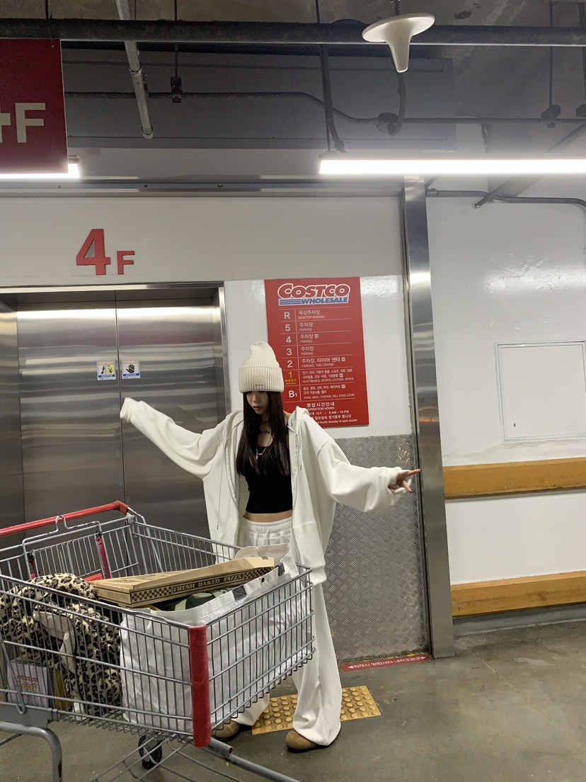 OKIE韓國直郵女裝新品推薦熱賣時尚真品休閑人氣套裝天鵝絨OKIE套裝