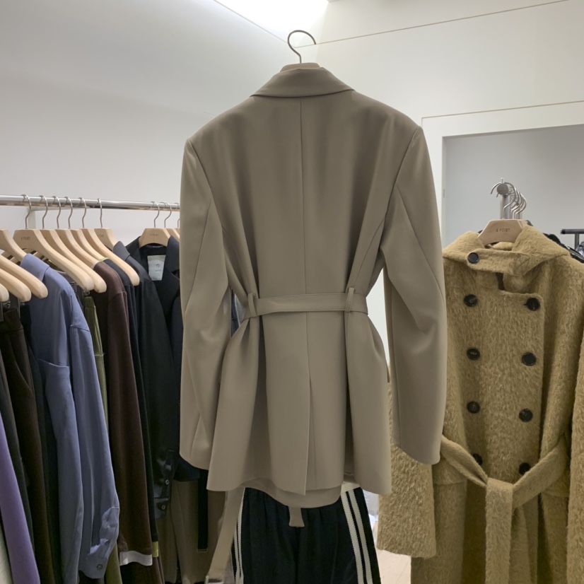 A POINT韓國代購女士新品熱賣時尚真品人氣西裝西服含腰帶A POINT西裝/西服