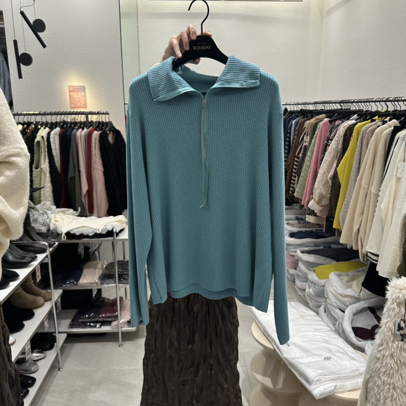 RUNWAY-런웨이韓國代購女裝新品休閑熱賣真品長袖T恤高領RUNWAY長袖T恤圖色5