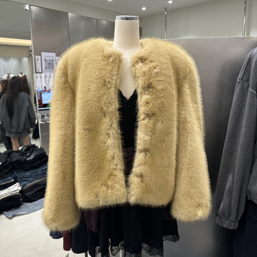 BENE東大門實拍女士新品推薦熱賣時尚人氣真品短款大衣貂皮SHOP BENE_Bene短款大衣圖色1