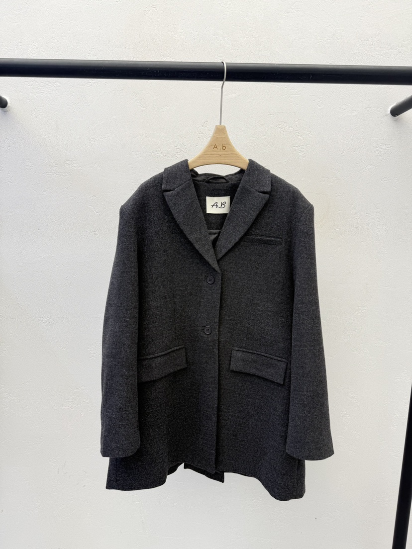 AUTUMN BEIGE-Q東大門代購女裝新品人氣真品時尚熱賣夾克A.b/AUTUMN BEIGE夾克圖色2墨