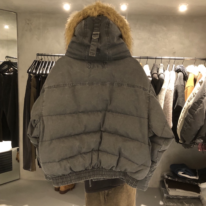 BALLOW STUDIO東大門實拍女裝新品真品短款羽絨服羽絨服浣熊鴨絨BALLOW STUDIO短款羽絨服