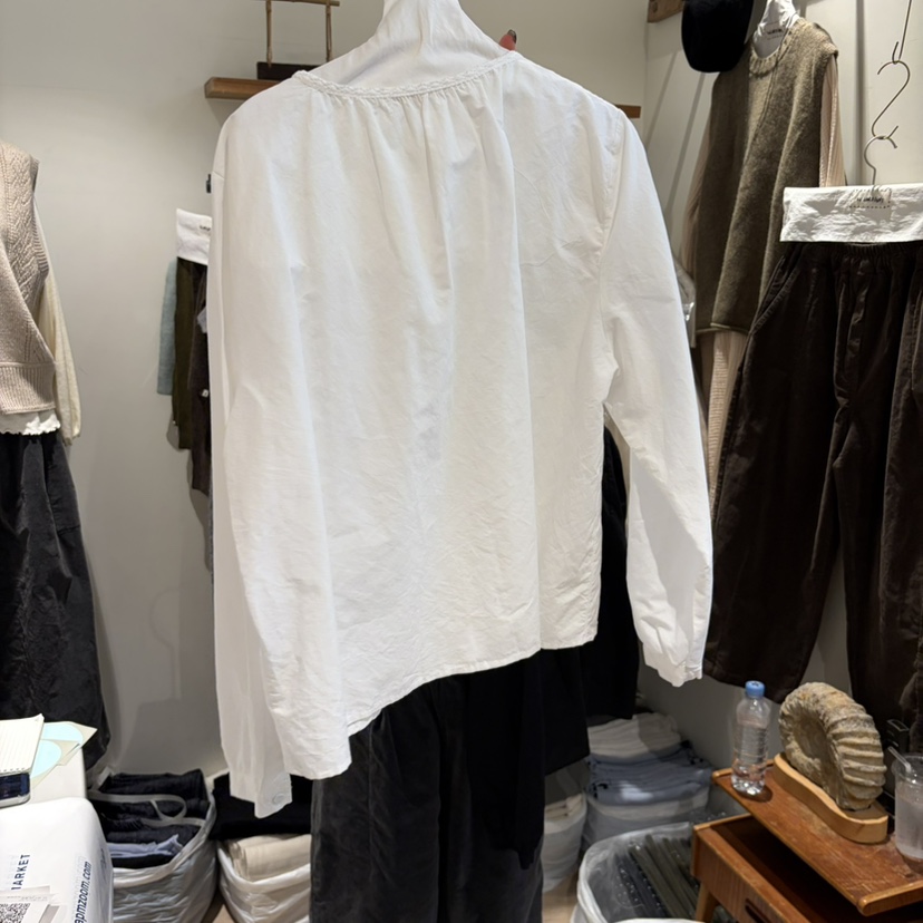 LE JARDINET東大門實拍女士新品人氣時尚推薦襯衫蕾絲衫LE JARDINET襯衫/蕾絲衫