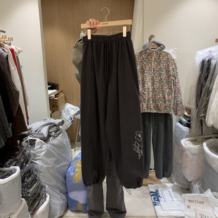 HOWFF韓國代購女士新品人氣休閑時尚推薦熱賣休閑褲加絨刺繡HOWFF休閑褲