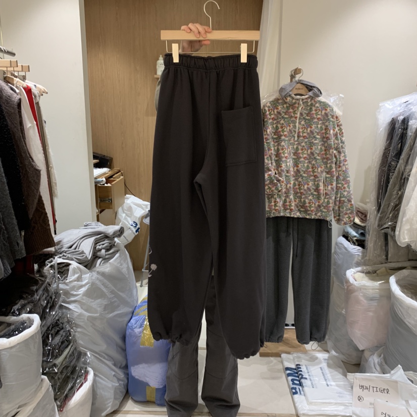 HOWFF韓國代購女士新品人氣休閑時尚推薦熱賣休閑褲加絨刺繡HOWFF休閑褲