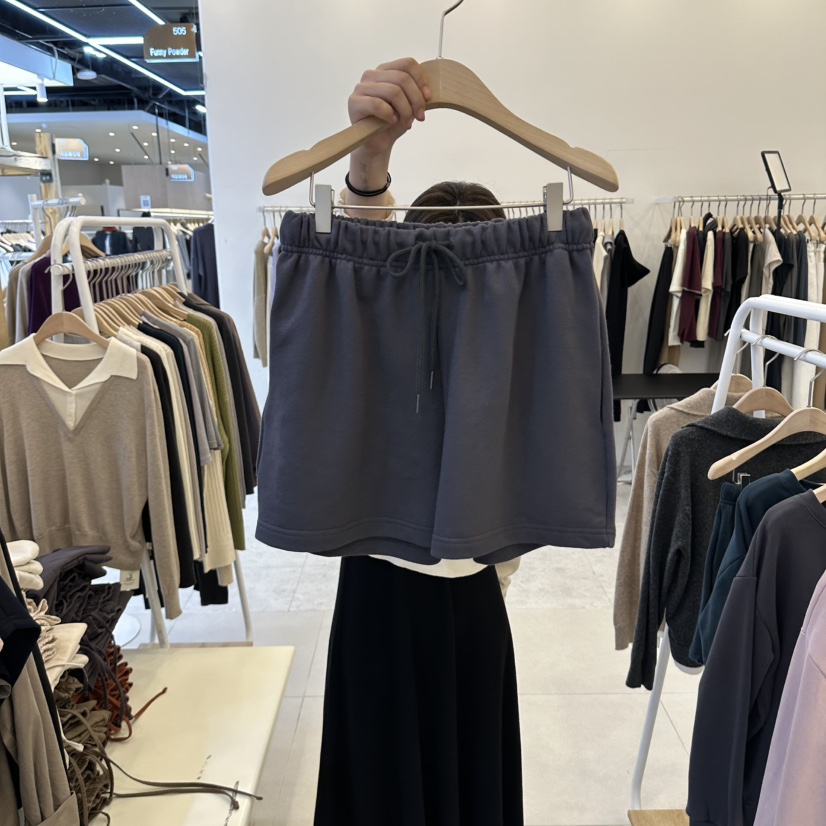 FUNNY POWDER韓國代購女裝新品人氣時尚休閑推薦熱賣短褲THE FUNNY短褲圖色1墨色