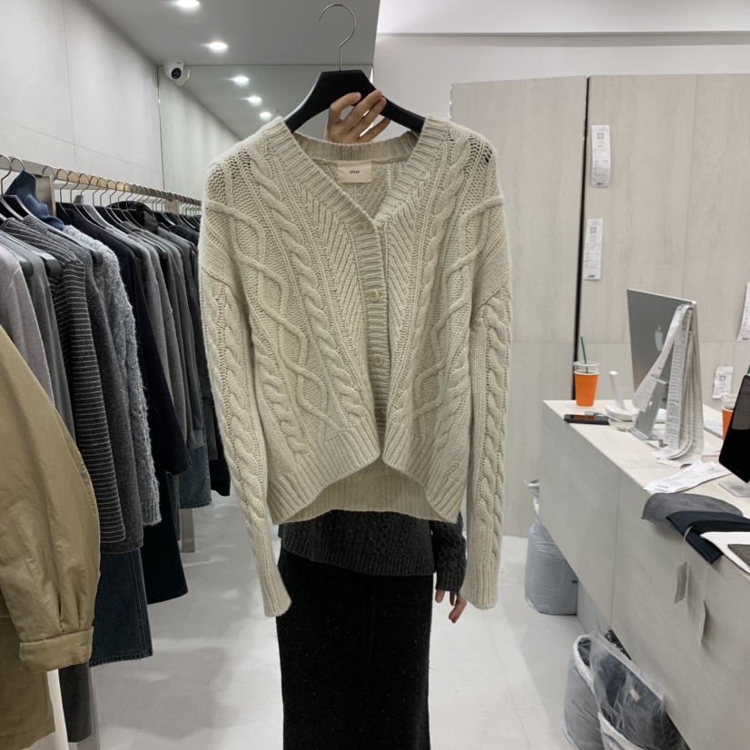 ETTER-B韓國直郵女裝新品真品熱賣職業時尚推薦人氣毛衣ETTER-B毛衣圖色1米