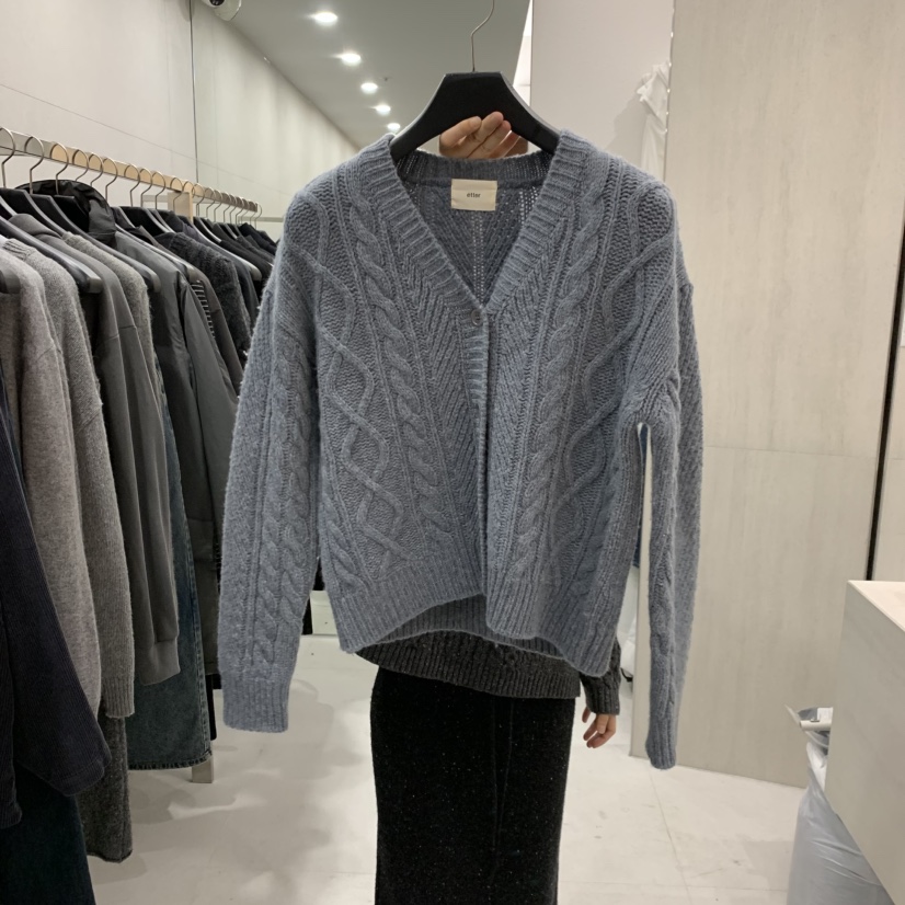 ETTER-B韓國直郵女裝新品真品熱賣職業時尚推薦人氣毛衣ETTER-B毛衣圖色3藍