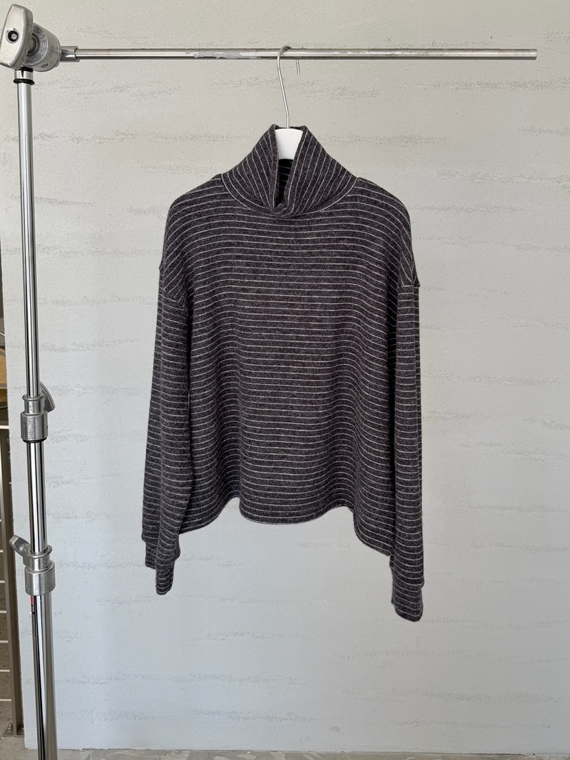 URBANE cloth韓國直郵女裝新款推薦真品時尚休閑長袖T恤URBANE cloth長袖T恤圖色3
