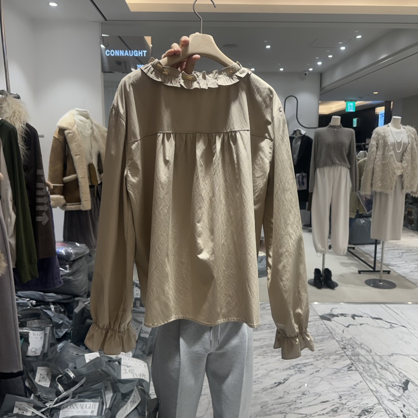 CONNAUGHT/DAILYJUD韓國代購女裝新品熱賣襯衫蕾絲衫褶邊CONNAUGHT/DAILYJUD襯衫/蕾絲衫