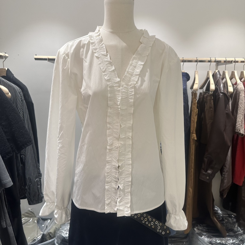 CONNAUGHT/DAILYJUD韓國代購女裝新品熱賣襯衫蕾絲衫褶邊CONNAUGHT/DAILYJUD襯衫/蕾絲衫圖色2