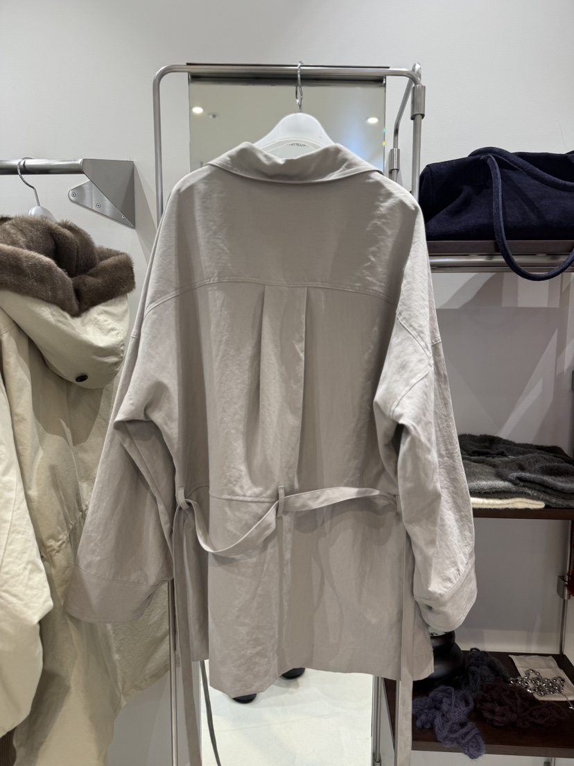 ATMOSPHERE韓國代購女裝新品時尚真品熱賣推薦襯衫蕾絲衫ATMOSPHERE襯衫/蕾絲衫