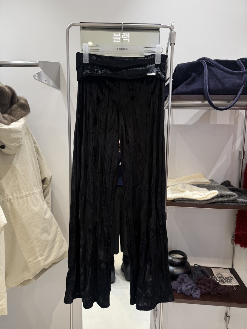 ATMOSPHERE韓國代購女裝新品時尚推薦人氣休閑褲天鵝絨折疊ATMOSPHERE休閑褲圖色2黑色