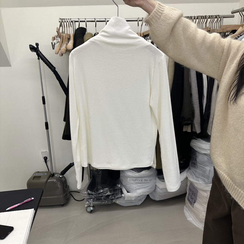 OREE東大門實拍女士新款推薦真品人氣時尚熱賣長袖T恤折疊Oree長袖T恤