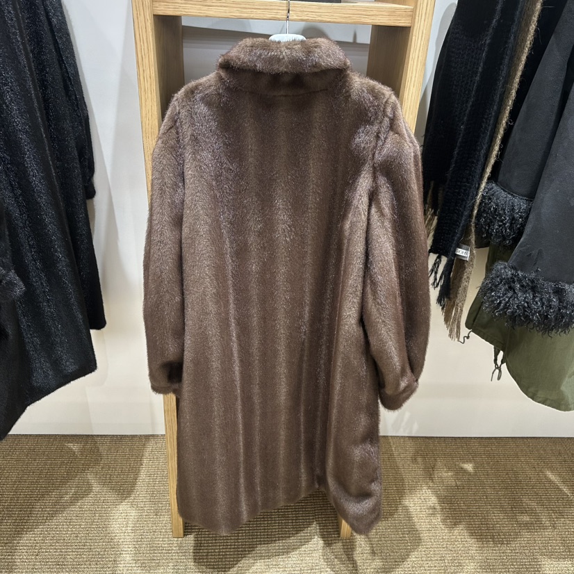 WE ARE/WELOVER東大門代購女裝新款人氣中長款大衣貂皮SHOP_WE ARE中長款大衣