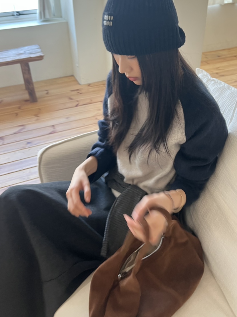 ME MO韓國代購26秋冬插肩針織短款T恤長袖T恤插肩袖圓領寬松ME MO長袖T恤
