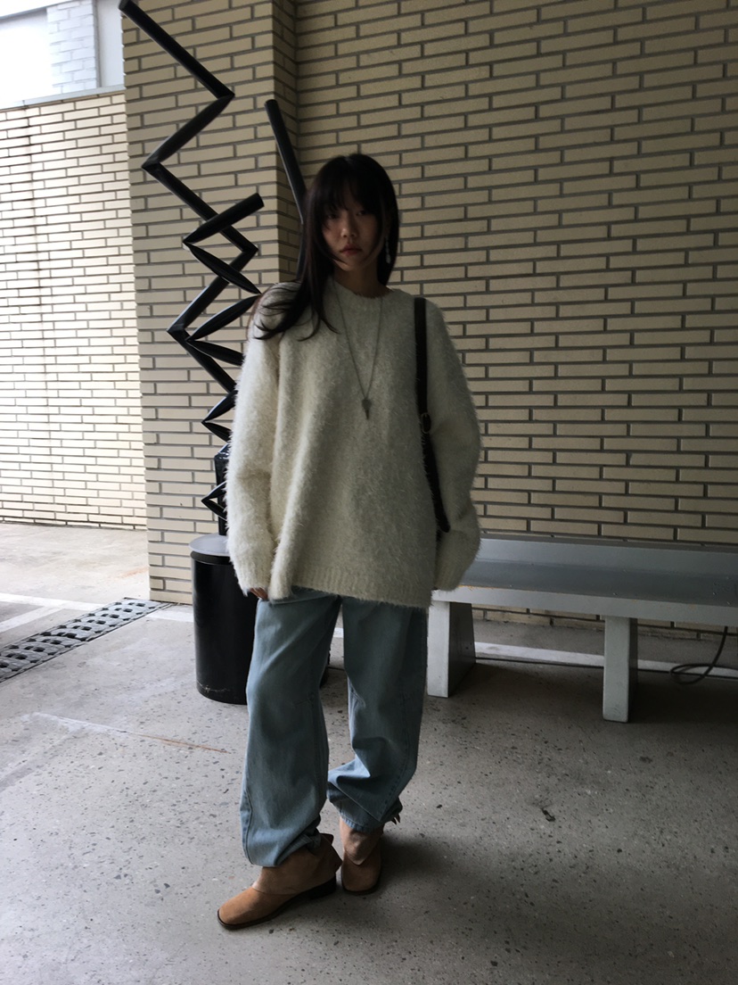 BAKING POWDER韓國代購26秋季寬松毛絨圓領針織毛衣落肩圓領寬BAKING POWDER毛衣