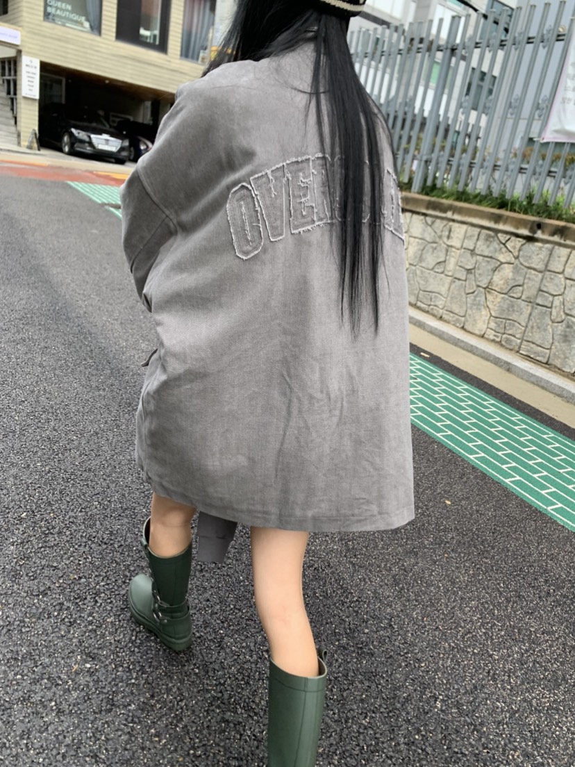 EYEL東大門代購26秋冬寬松立領工裝夾克口袋立領刺繡落肩寬松EYEL夾克