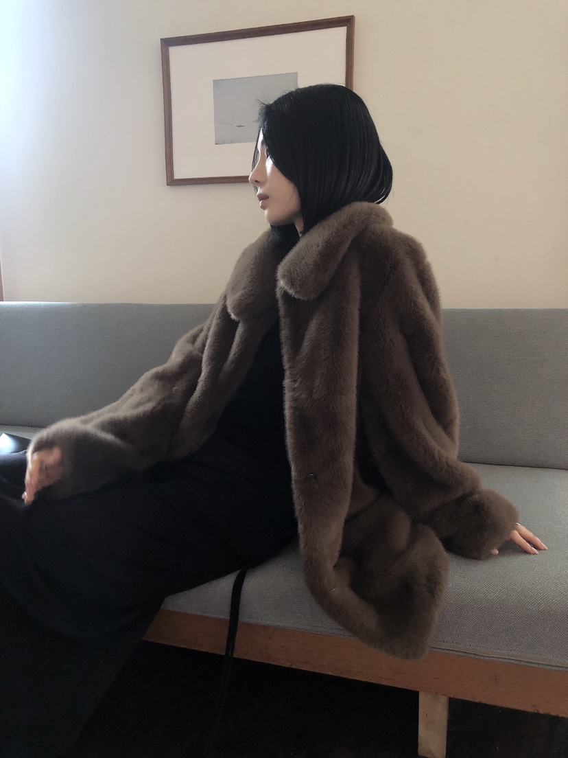 LE BUTTER韓國代購26秋冬中長毛絨翻領大衣中長款大衣直筒落肩LE BUTTER中長款大衣