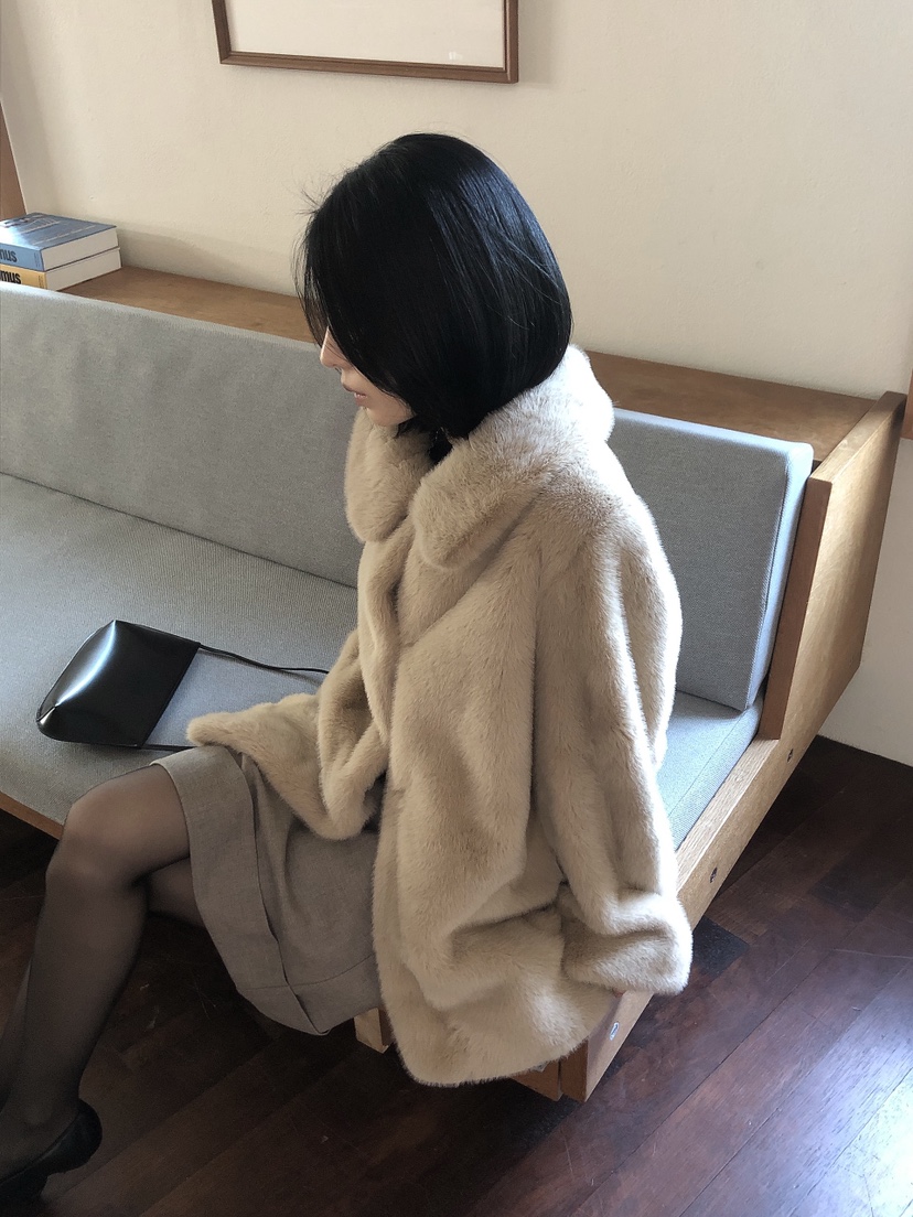 LE BUTTER韓國代購26秋冬中長毛絨翻領大衣中長款大衣直筒落肩LE BUTTER中長款大衣