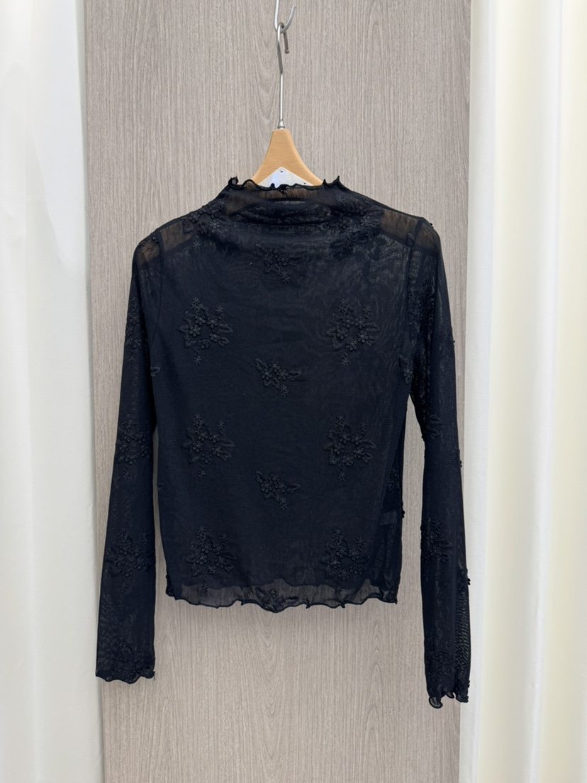 MARIGOLD韓國直郵26秋冬刺繡網紗打底衫長袖T恤木耳邊網眼刺繡MARIGOLD長袖T恤圖色2